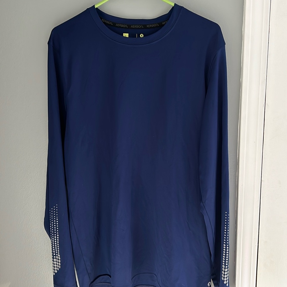 Men’s long sleeves